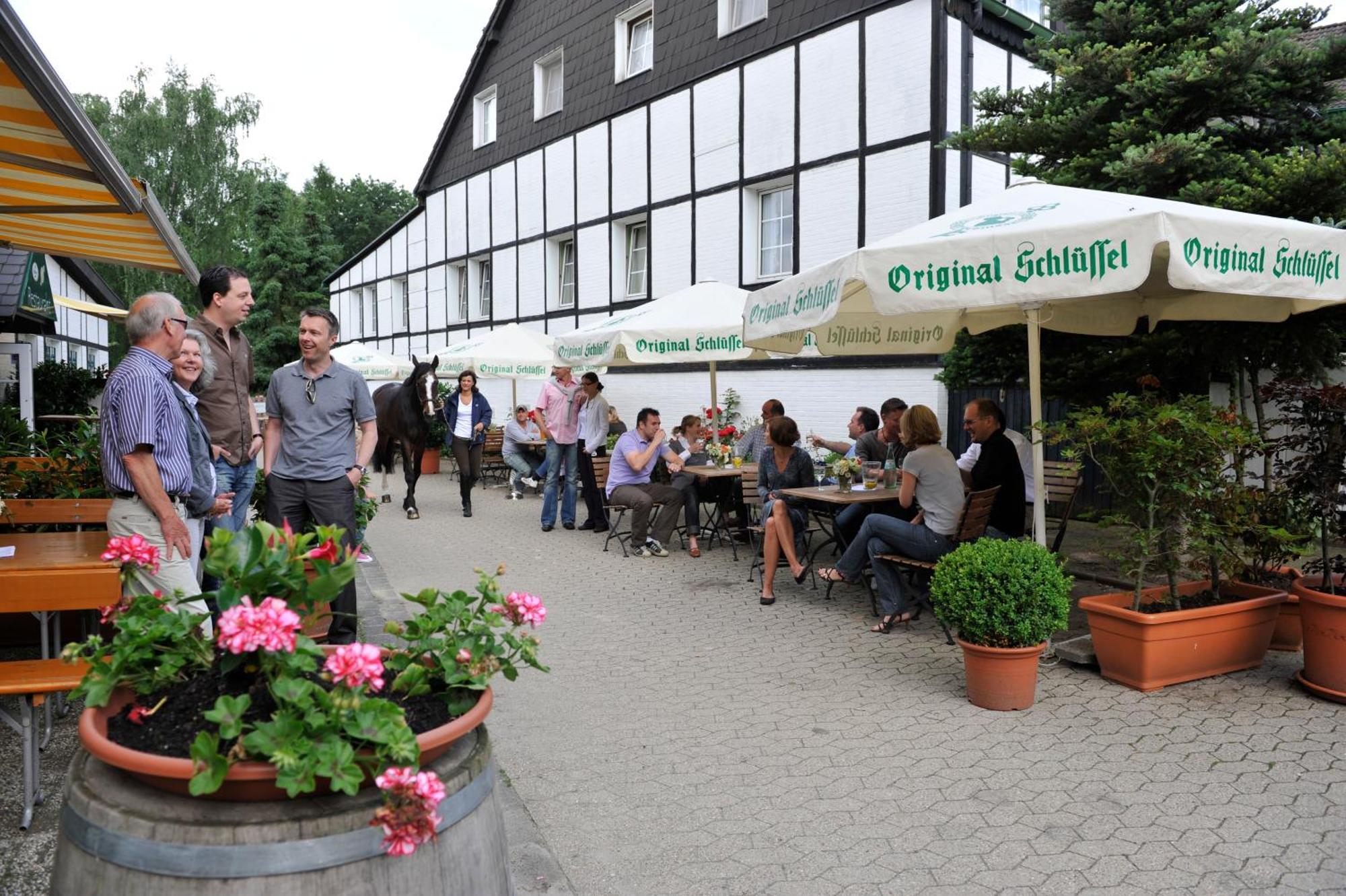 Hotel Gut Moschenhof Düsseldorf Exterior photo